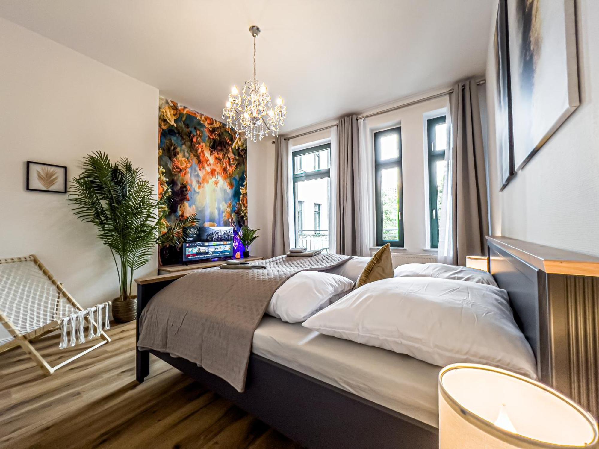 Grosse 3 Schlafzimmer Mit Kueche, Bad, Waschmaschine & Balkon Am Zoo Apartment